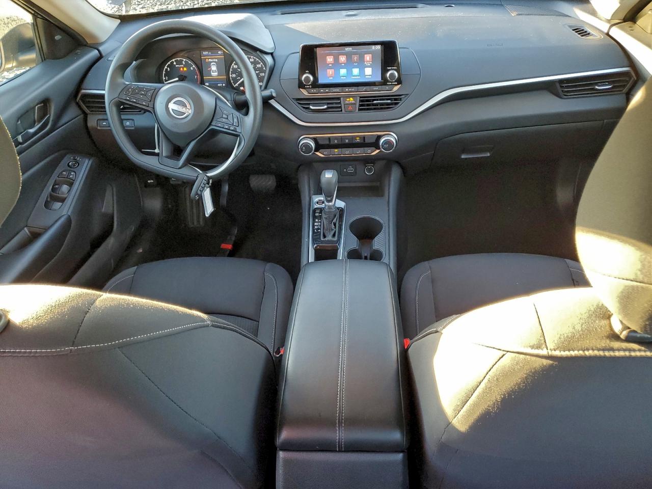 Nissan Altima S Image 11