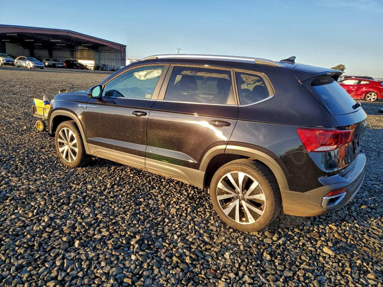 Volkswagen Taos Se Image 8