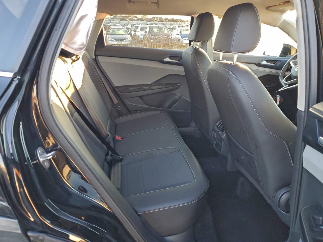 Volkswagen Taos Se Image 9