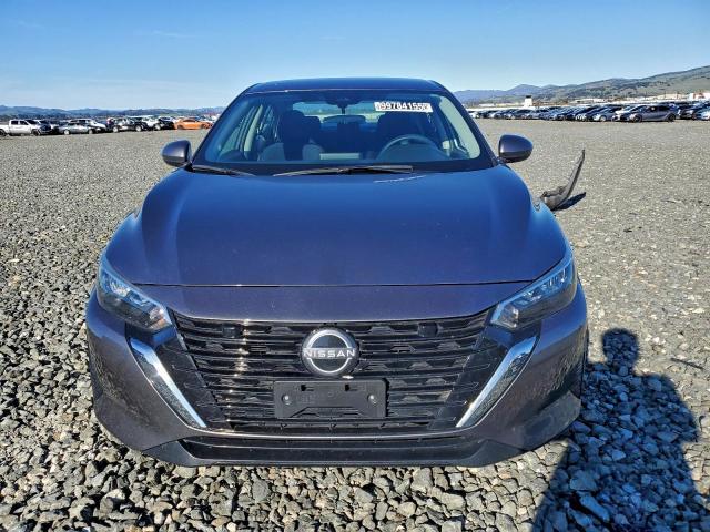 Nissan Sentra S Image 3