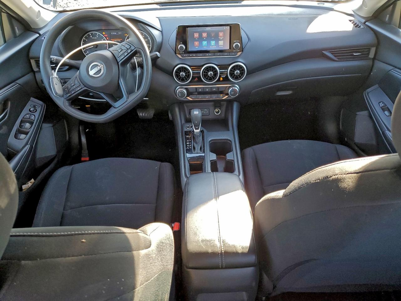 Nissan Sentra S Image 7