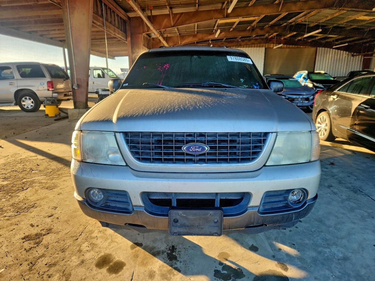 Ford Explorer Xlt Image 3