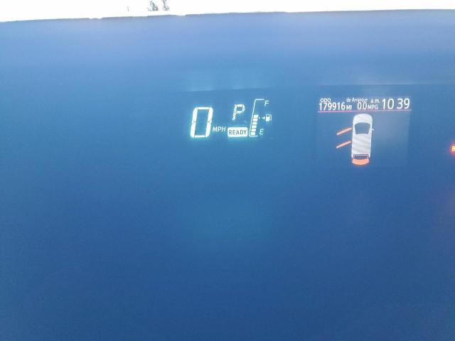 Toyota Prius Image 12