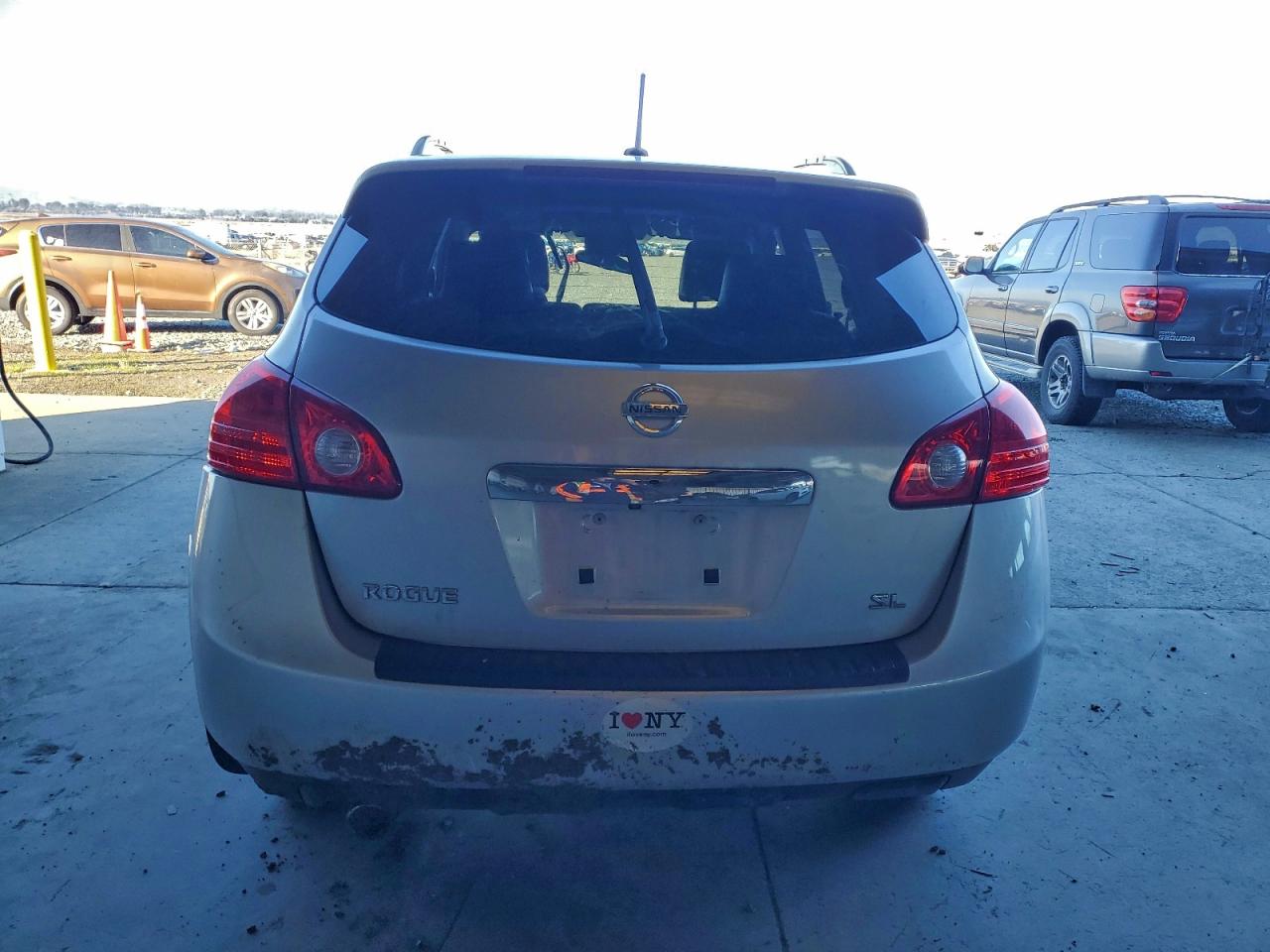 Nissan Rogue S Image 14