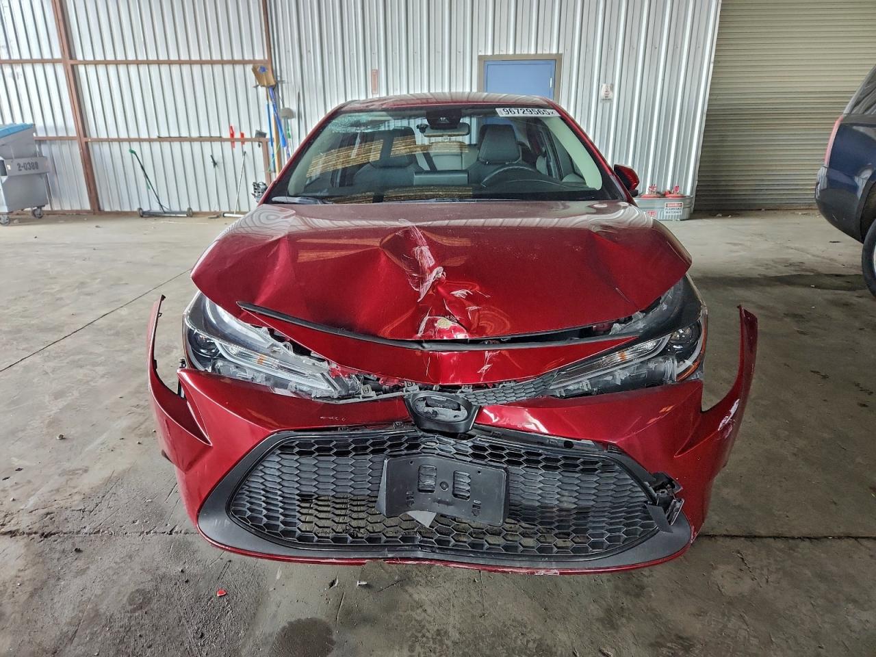 Toyota Corolla Le Image 12