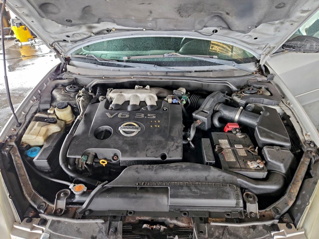 Nissan Altima Se Image 10