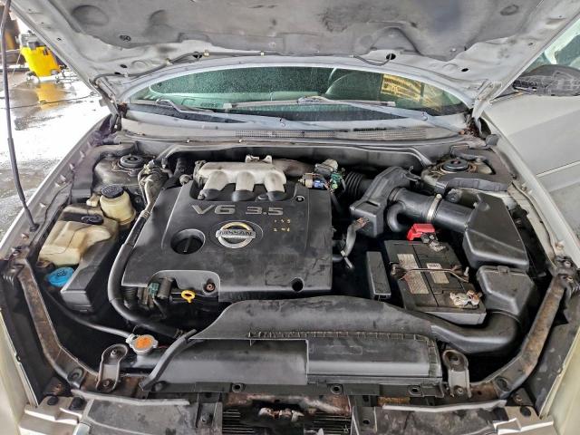 Nissan Altima Se Image 10