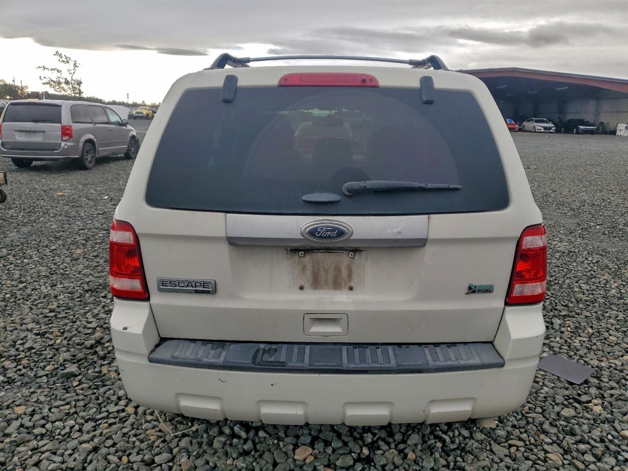 Ford Escape Limited Image 3