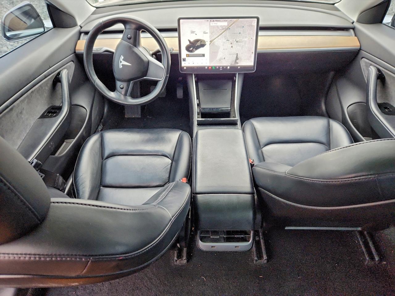 Tesla Model 3 Image 10