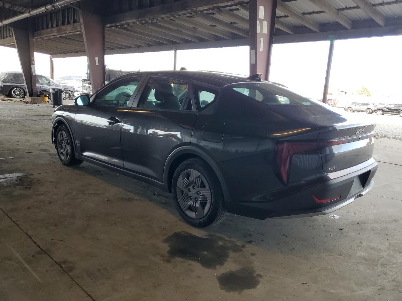 Kia Cadenza Lx Image 9