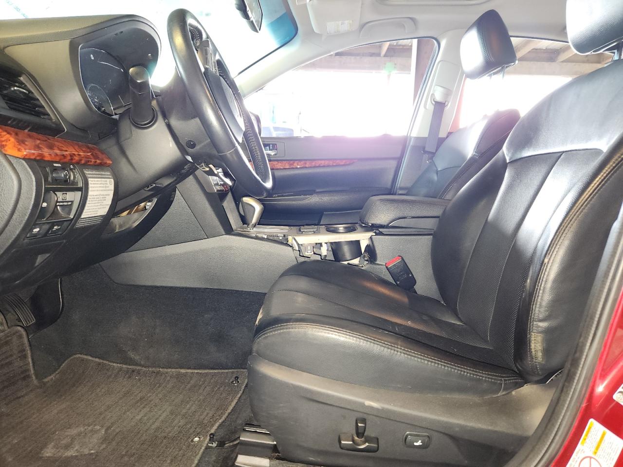 Subaru Legacy 2.5i Limited Image 6