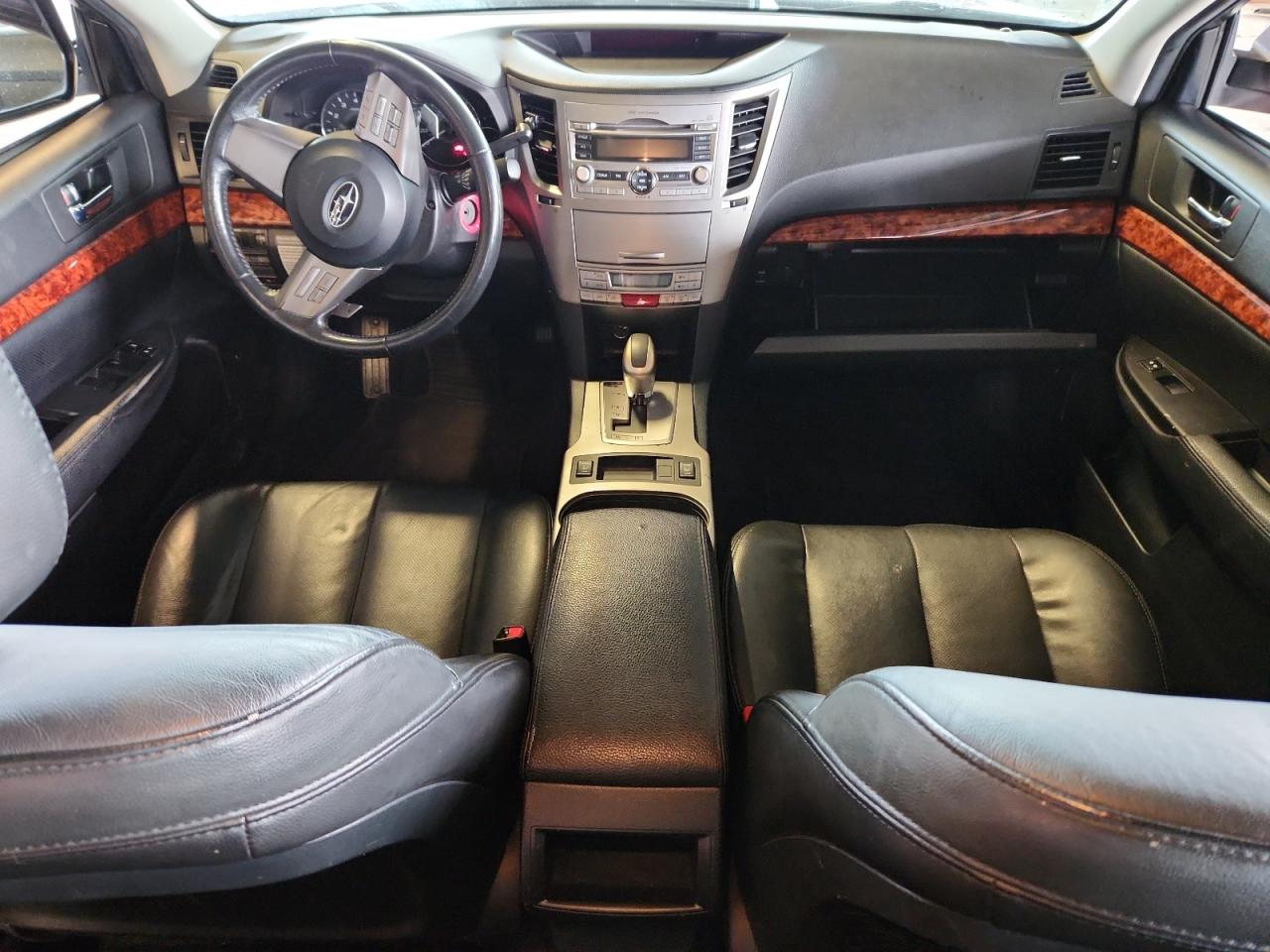 Subaru Legacy 2.5i Limited Image 10