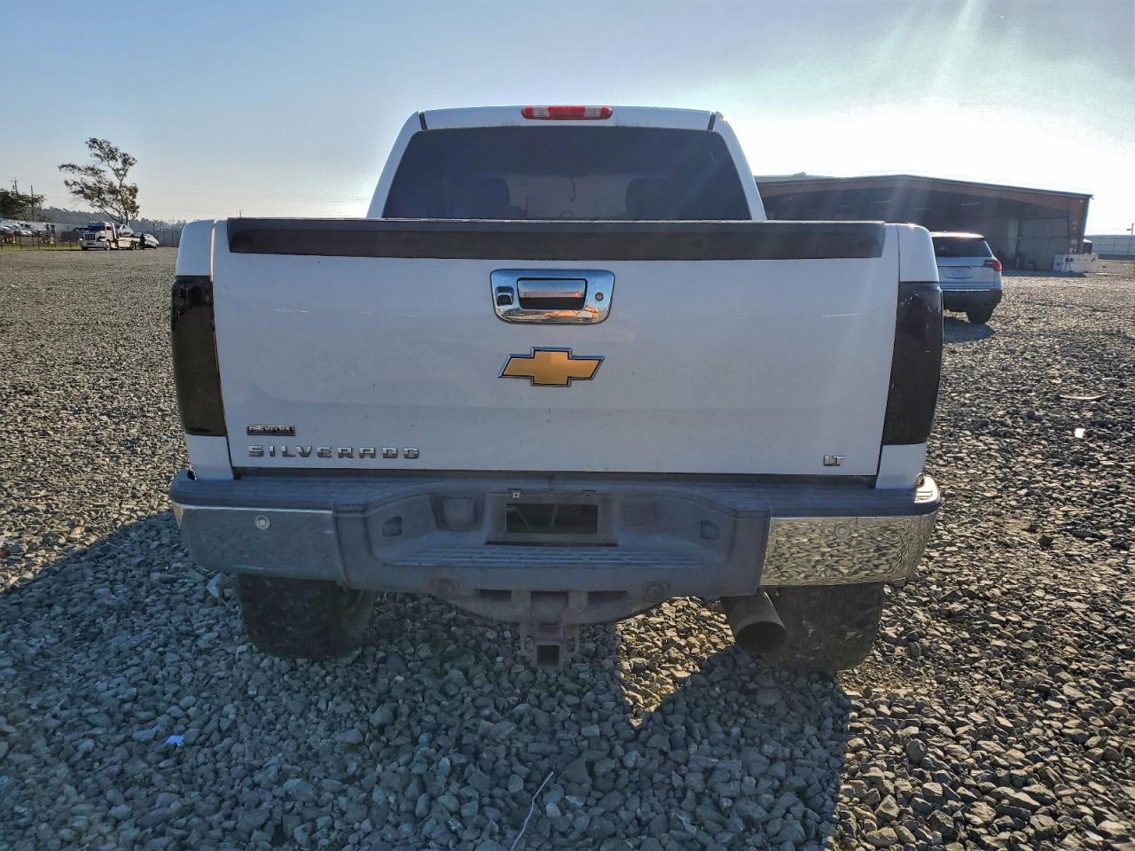 Chevrolet Silverado K1500 Lt Image 7