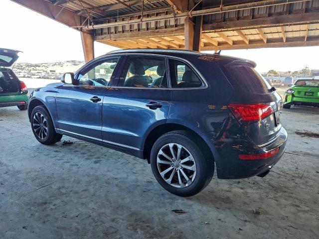 Audi Q5 Premium Plus Image 2