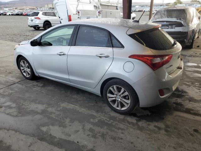 Hyundai ELANTRA Image 12
