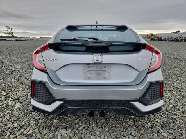 Honda Civic Sport Image 5