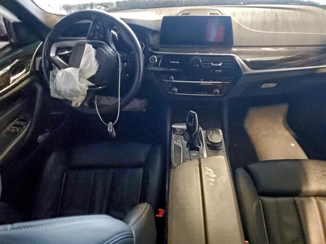 BMW 5 Series I Image 2